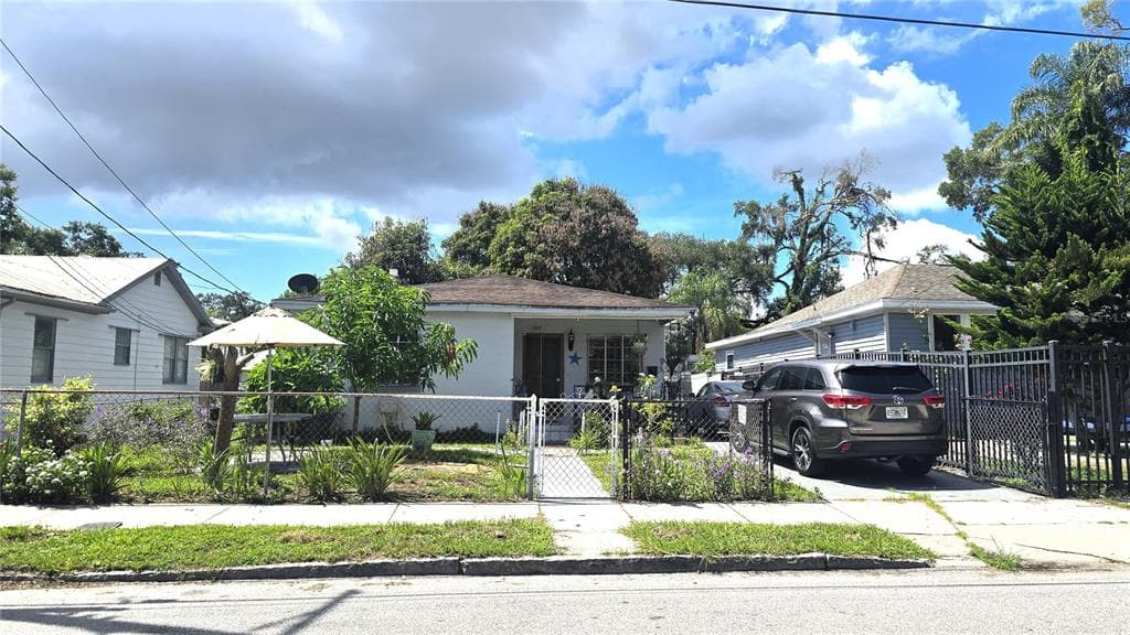 1205 E 26TH AVENUE TAMPA, FL 33605
