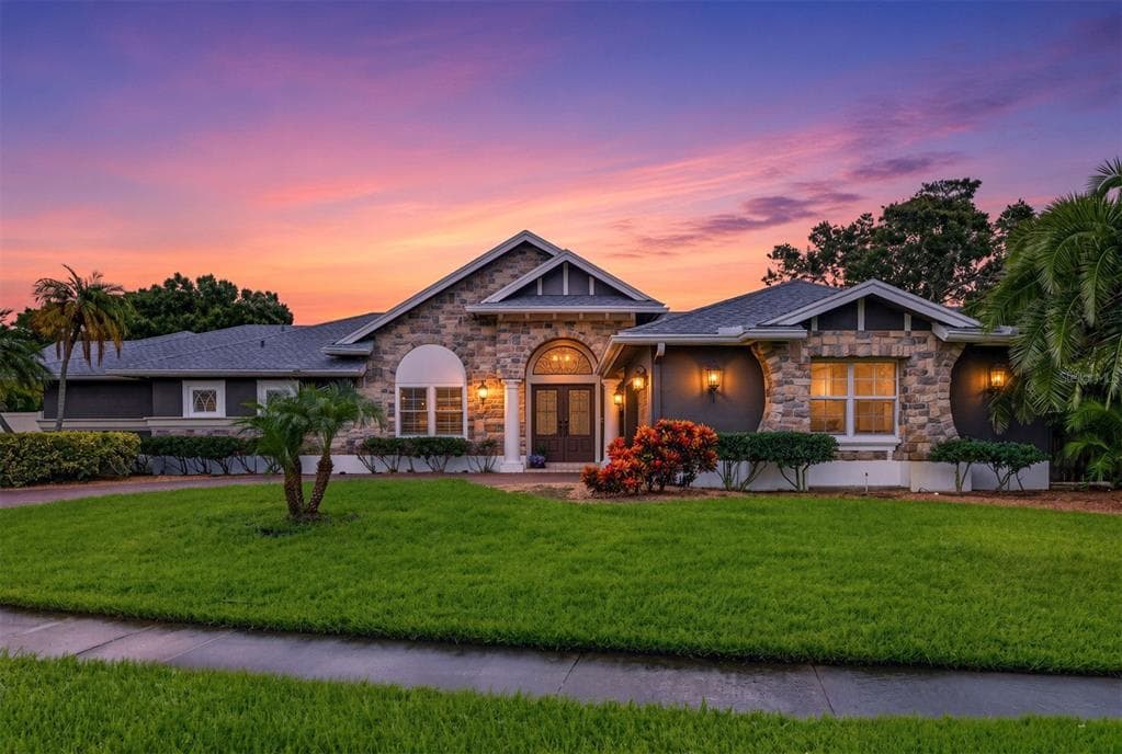 1400 75TH CIRCLE NE ST PETERSBURG, FL 33702