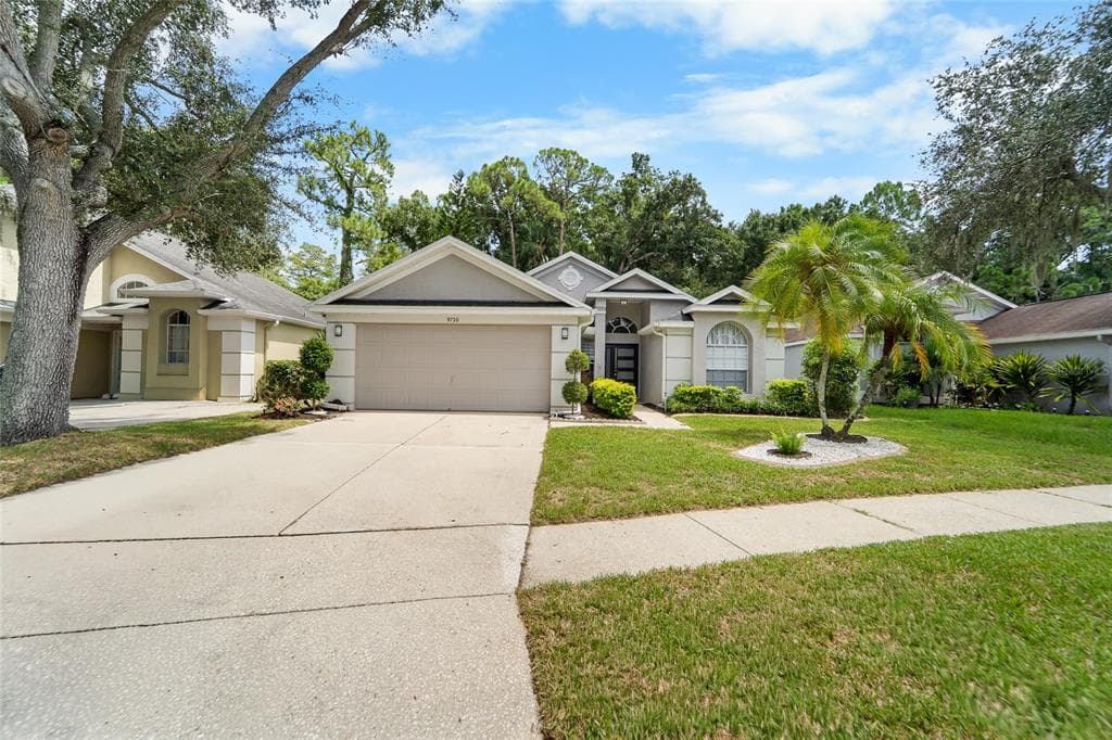 9720 FREDERICKSBURG ROAD TAMPA, FL 33635