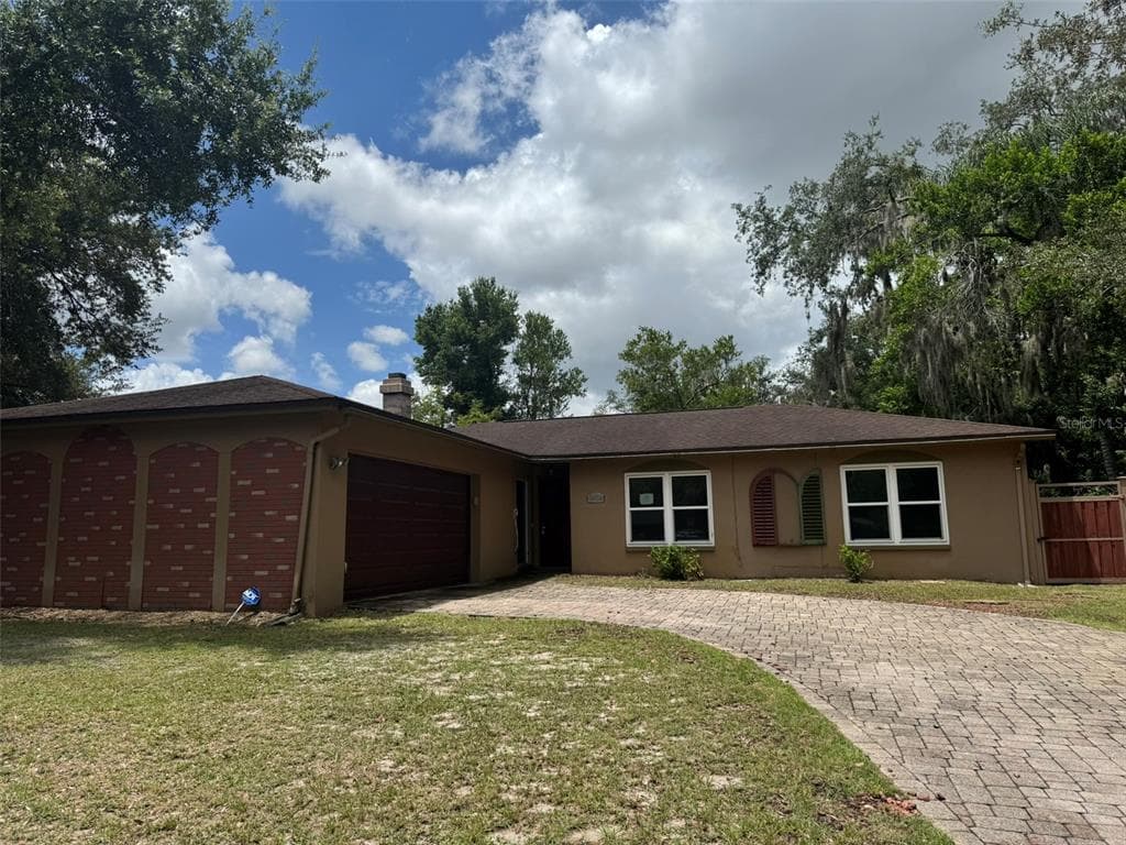 10916 N 19TH STREET TAMPA, FL 33612