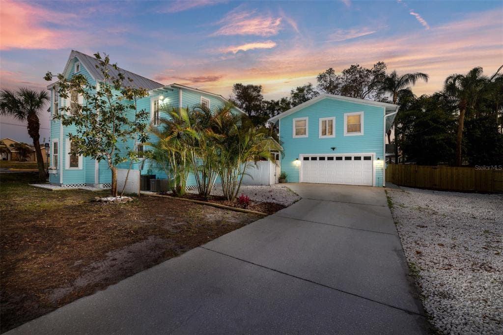 551 OMAHA STREET PALM HARBOR, FL 34683