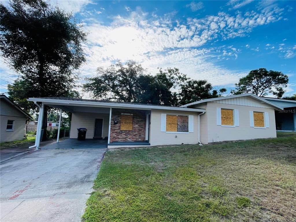 1727 N POWERS DRIVE ORLANDO, FL 32818