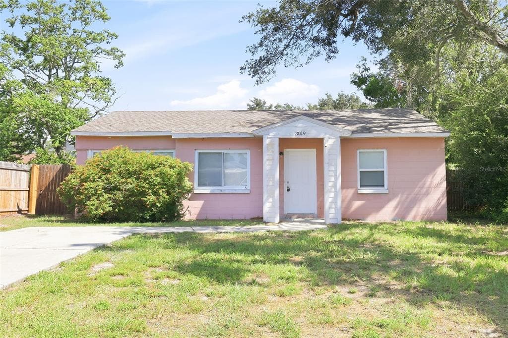 3019 W MEADOW STREET TAMPA, FL 33611