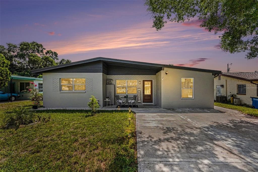 1935 ATLANTIS DRIVE CLEARWATER, FL 33763