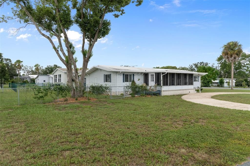 8090 LITTLE TEE LANE BROOKSVILLE, FL 34613