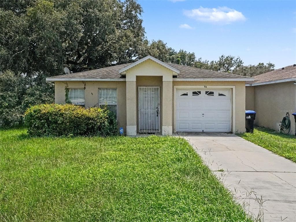 94 E 18TH STREET APOPKA, FL 32703