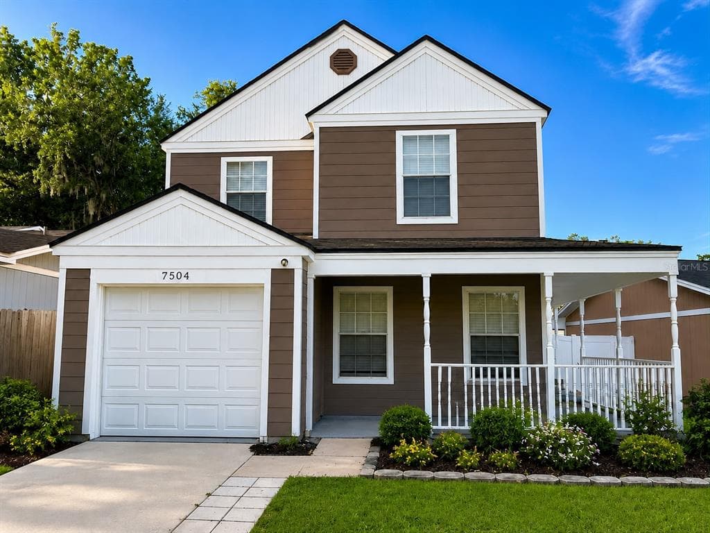 7504 GADSDEN DRIVE TAMPA, FL 33637