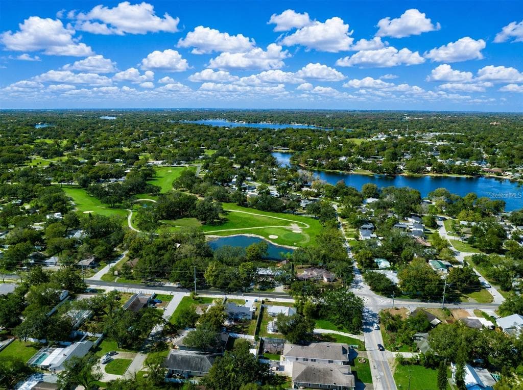 10934 N BOULEVARD TAMPA, FL 33612