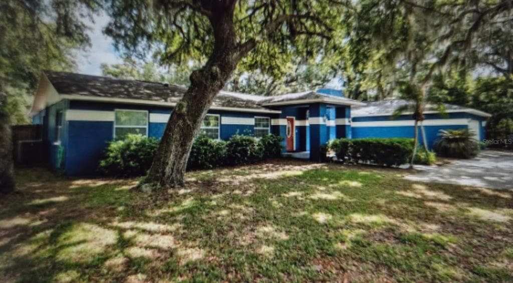 1121 OLD POLK CITY ROAD LAKELAND, FL 33809