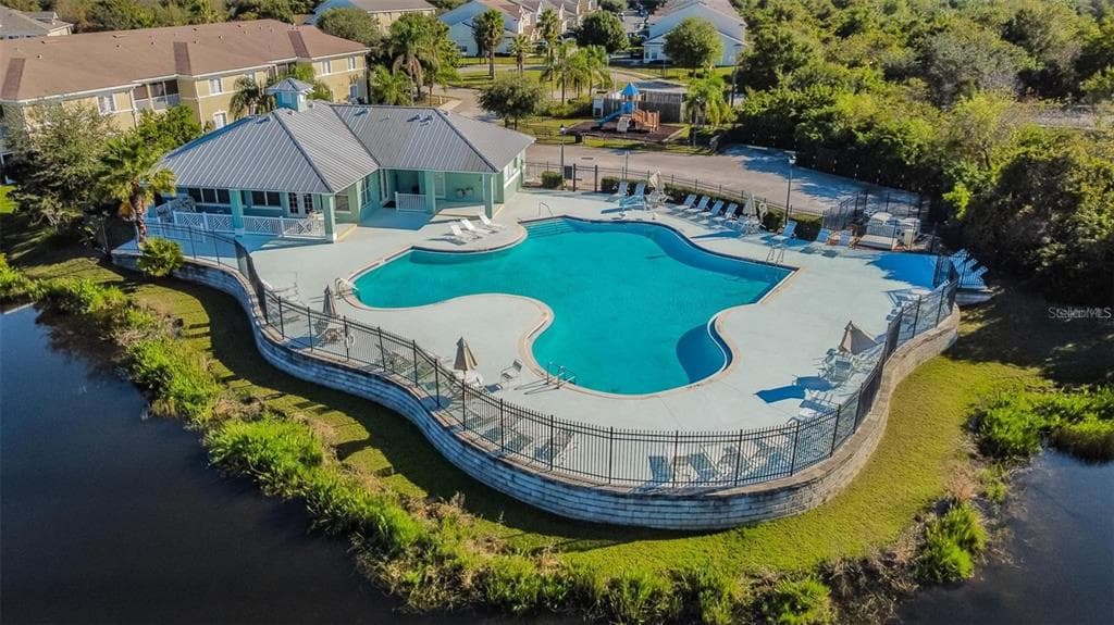9619 LAKEDALE WAY UNIT 102 RIVERVIEW, FL 33578