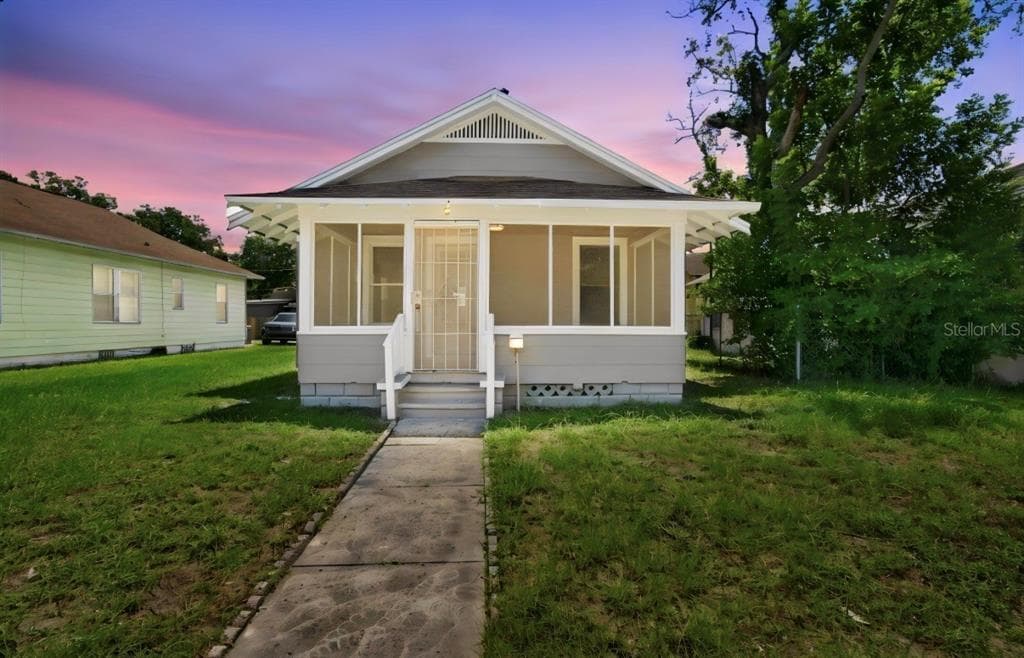 1140 10TH AVENUE S ST PETERSBURG, FL 33705