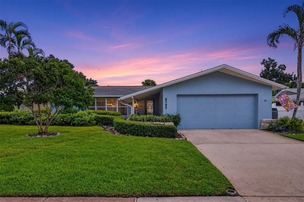 9795 PORTSIDE DRIVE SEMINOLE, FL 33776