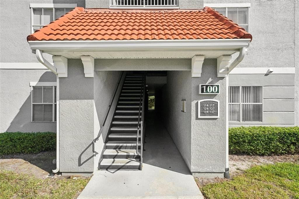 18001 RICHMOND PLACE DRIVE UNIT 136 TAMPA, FL 33647