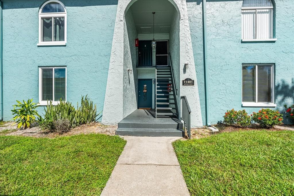 11401 3RD STREET N UNIT 2 ST PETERSBURG, FL 33716