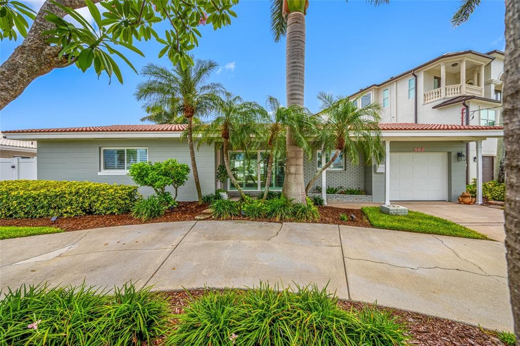 560 79TH STREET S ST PETERSBURG, FL 33707