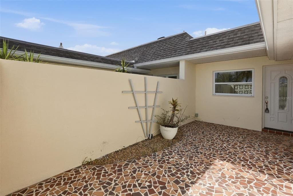 541 BOCA CIEGA POINT BOULEVARD S ST PETERSBURG, FL 33708