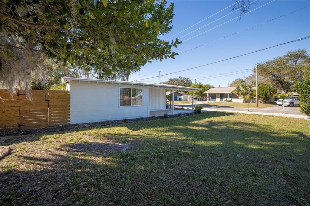 2400 46TH STREET S ST PETERSBURG, FL 33711