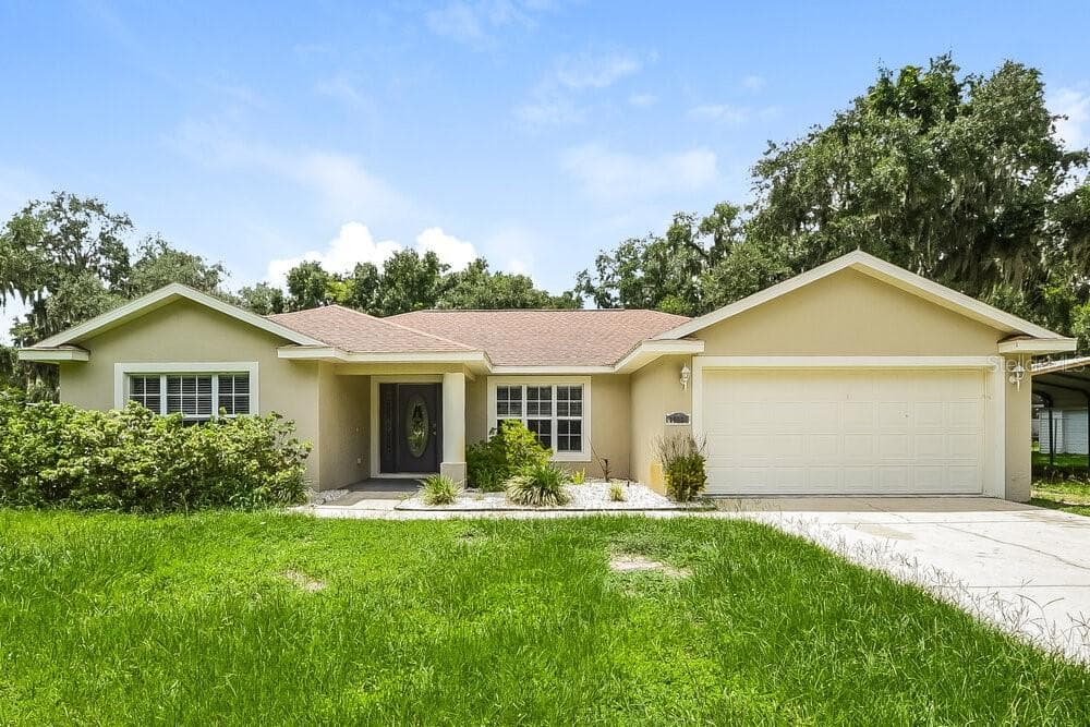 35221 W GRIFFIN DRIVE FRUITLAND PARK, FL 34731