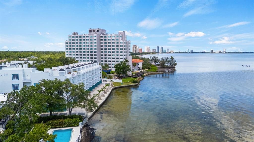 4950 BAYSHORE BOULEVARD UNIT 25D TAMPA, FL 33611
