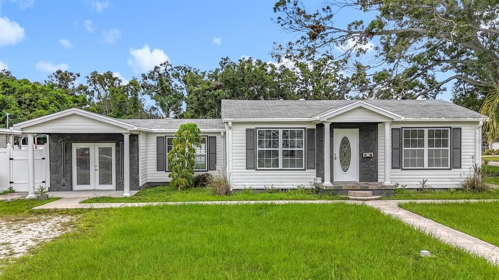 2122 52ND AVENUE N ST PETERSBURG, FL 33714
