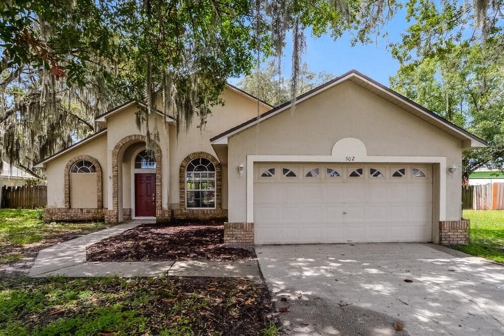 502 VALENCIA PLACE CIRCLE ORLANDO, FL 32825