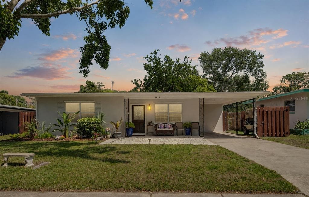 1623 SAN MATEO DRIVE DUNEDIN, FL 34698
