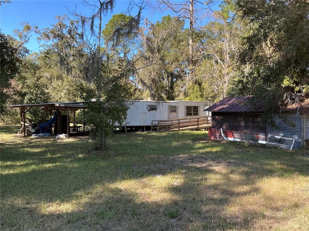 822 NE COUNTY ROAD 234 GAINESVILLE, FL 32641