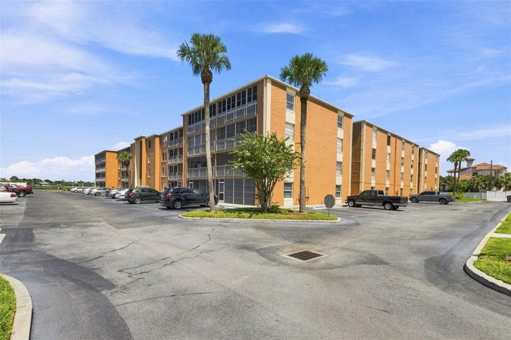 12760 INDIAN ROCKS ROAD UNIT 1017 LARGO, FL 33774