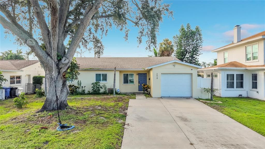 2010 BAYOU GRANDE BOULEVARD NE ST PETERSBURG, FL 33703