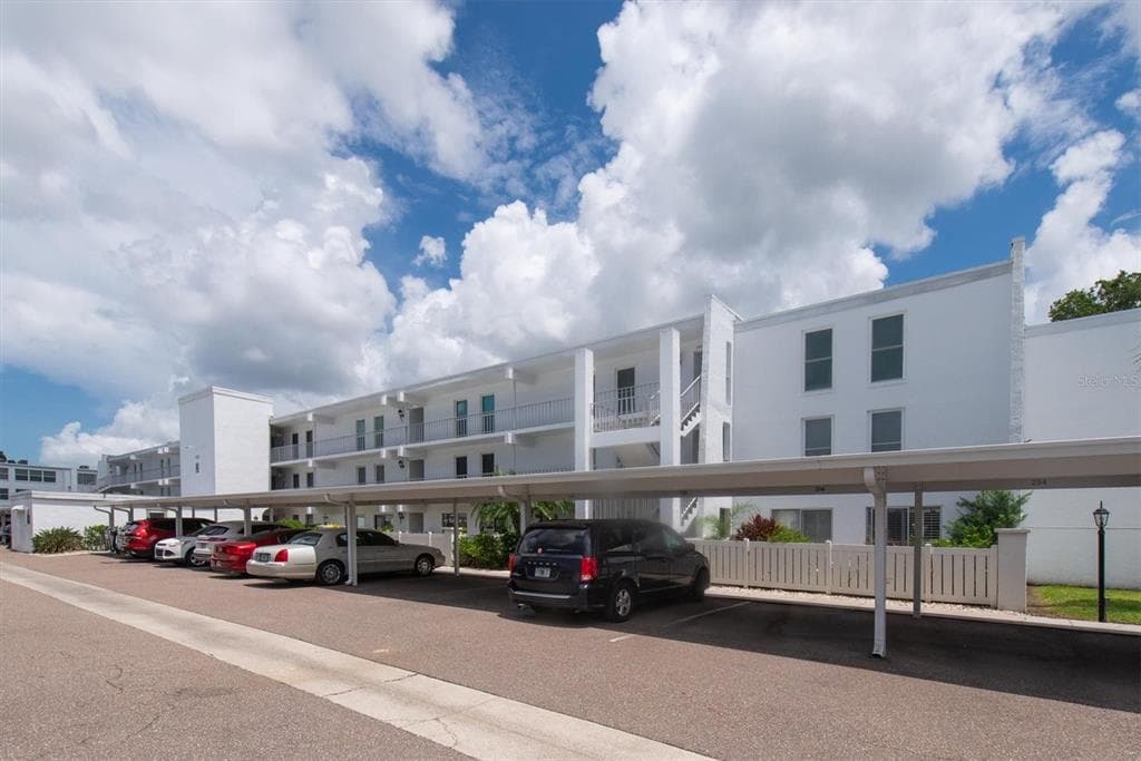 1655 S HIGHLAND AVENUE UNIT J194