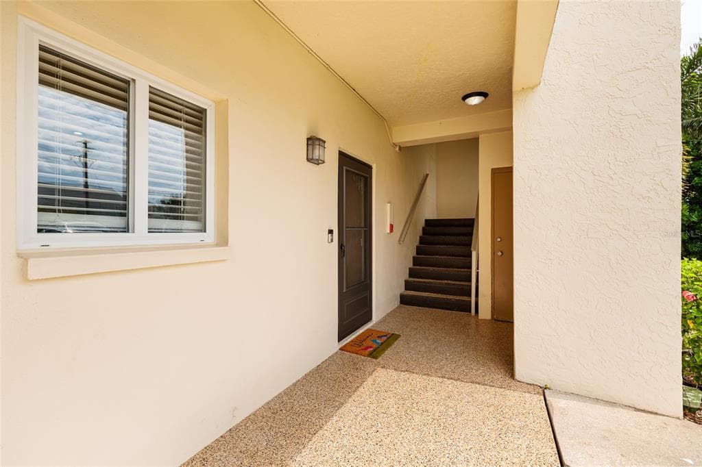 4595 CHANCELLOR STREET NE UNIT 114 ST PETERSBURG, FL 33703