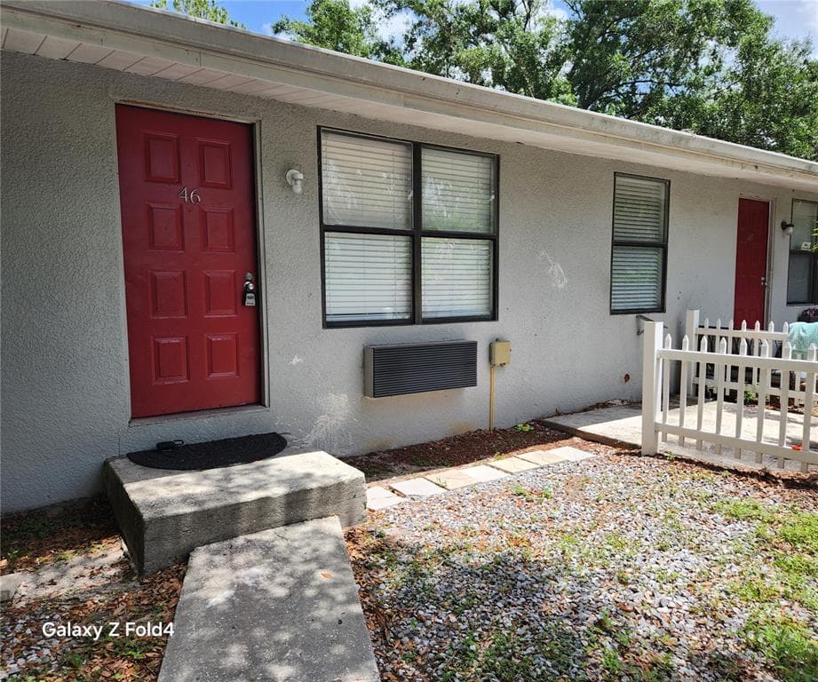 1400 STRAWBERRY PLACE UNIT 46 PLANT CITY, FL 33563