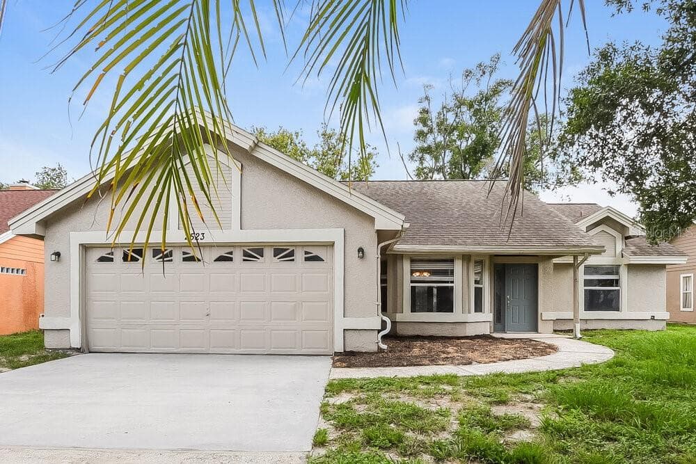 2523 DOVETAIL DRIVE OCOEE, FL 34761