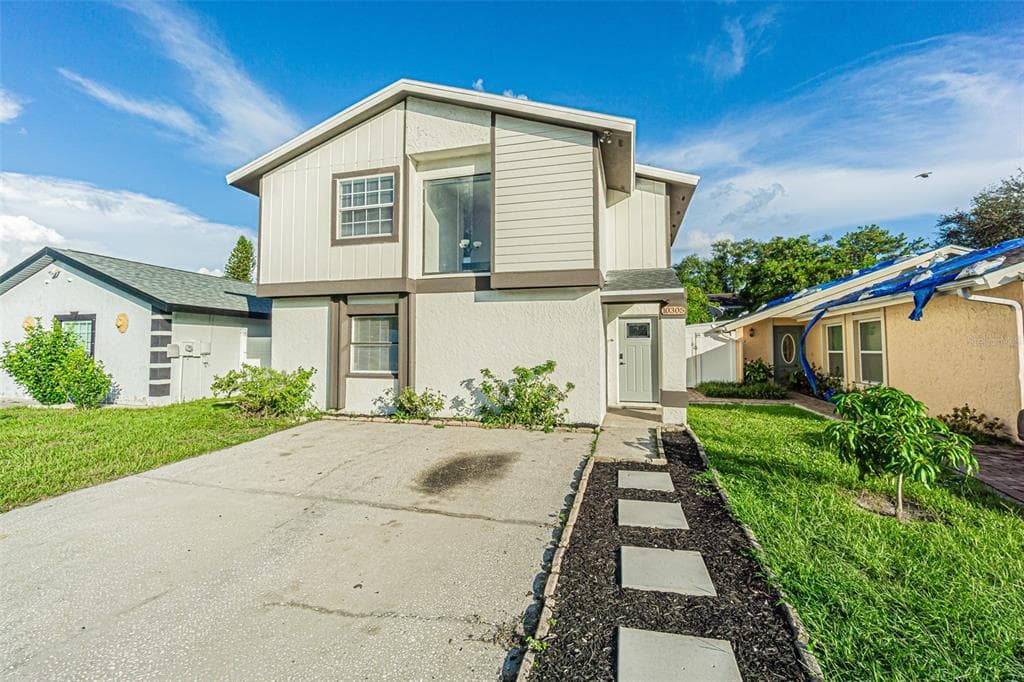 10305 BRAMBLEWOOD PLACE TAMPA, FL 33624