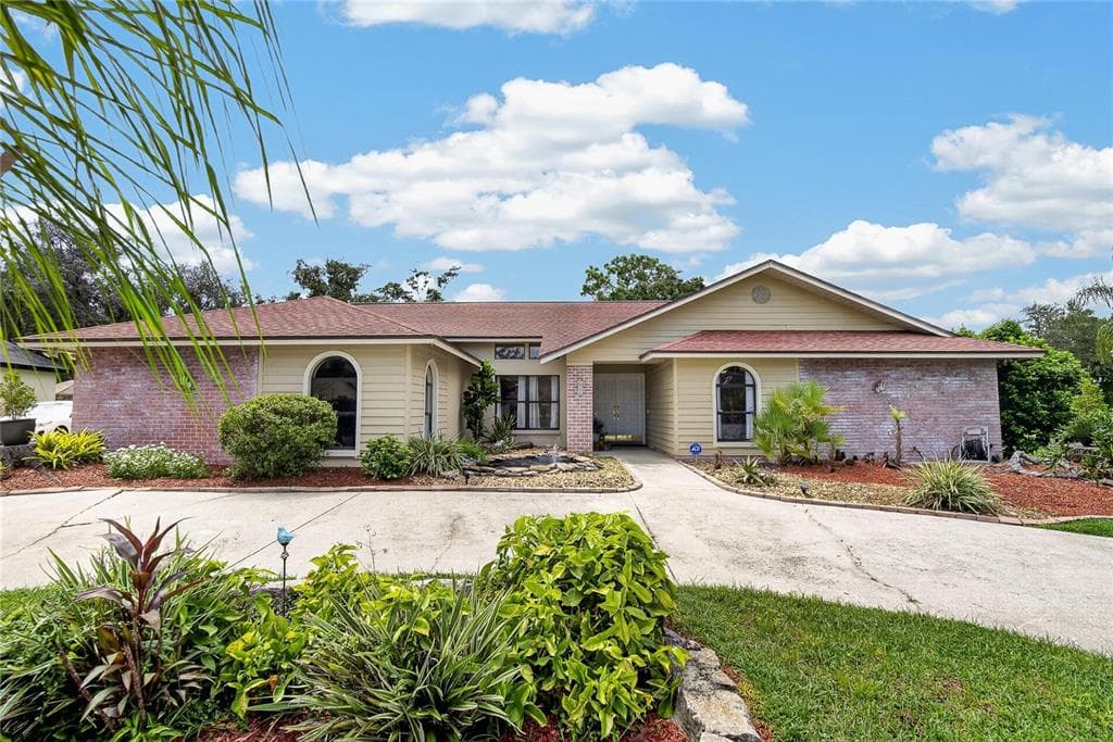 2814 HAMMOCK DRIVE