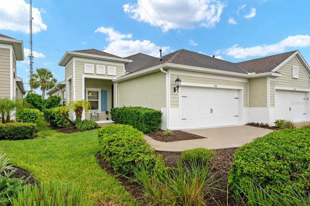 13542 CIRCA CROSSING DRIVE