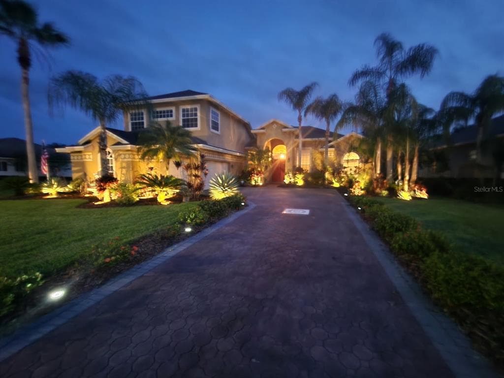 10532 CORY LAKE DRIVE TAMPA, FL 33647