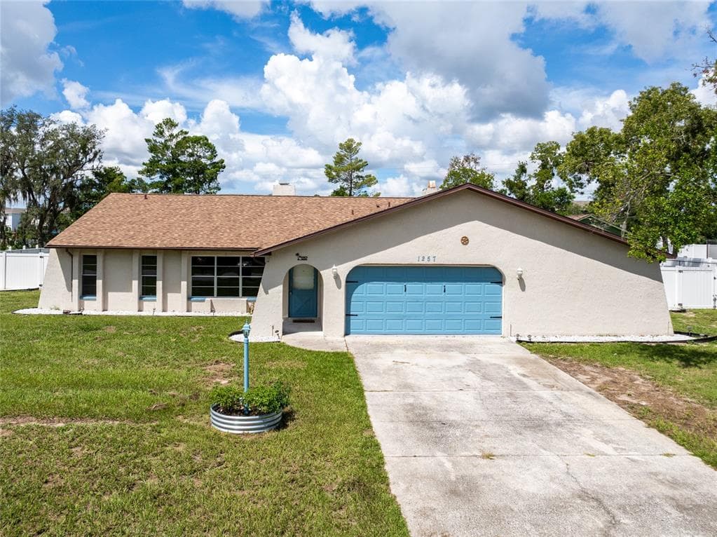 1257 FINLAND DRIVE SPRING HILL, FL 34609