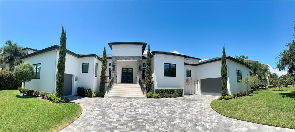 5021 W HOMER AVENUE TAMPA, FL 33629