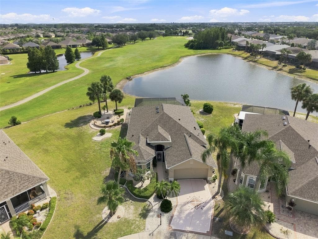 1104 JASMINE CREEK COURT SUN CITY CENTER, FL 33573