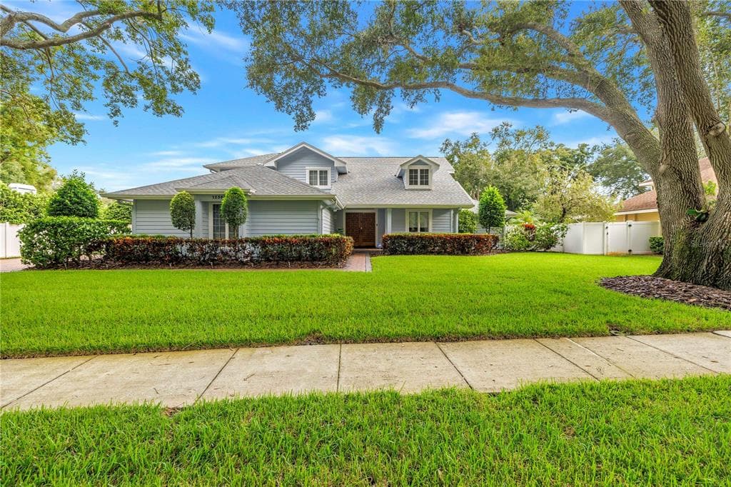12383 WINDTREE BOULEVARD SEMINOLE, FL 33772