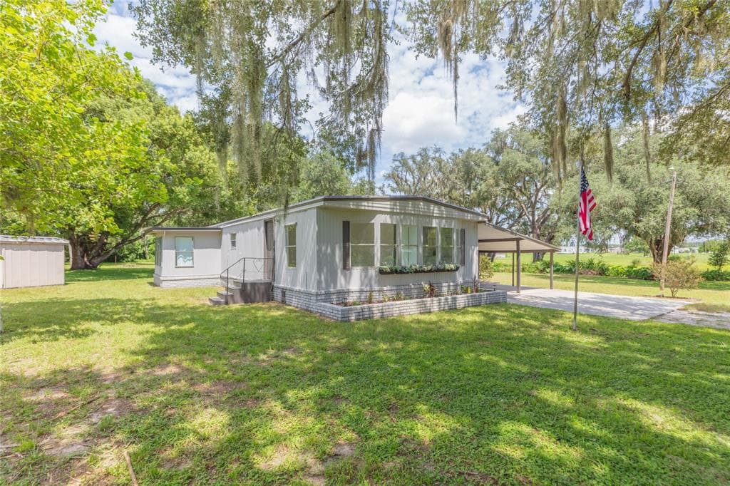 4211 LOWELL LANE ZEPHYRHILLS, FL 33541