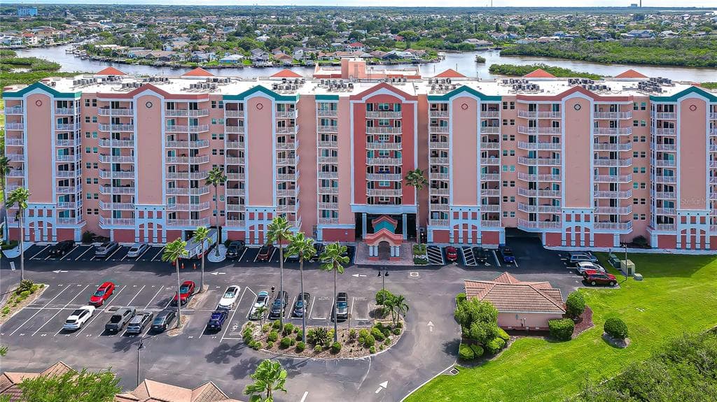 4516 SEAGULL DRIVE UNIT 318 NEW PORT RICHEY, FL 34652