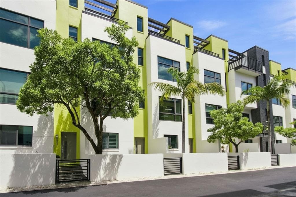 931 ARLINGTON AVENUE N ST PETERSBURG, FL 33705
