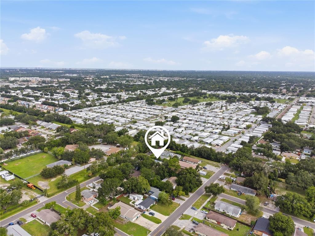 1615 PALM WAY LARGO, FL 33771