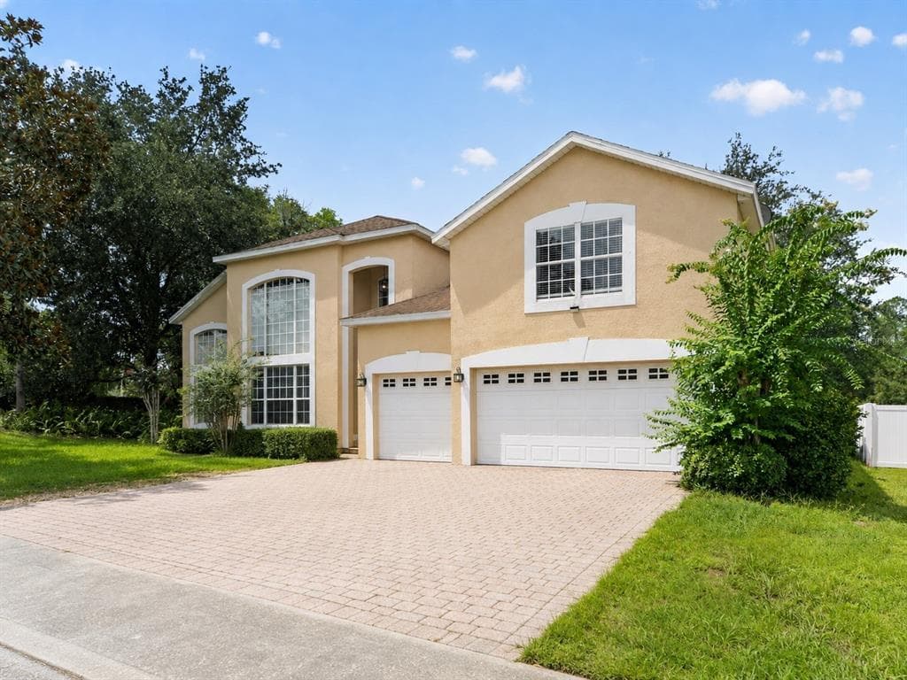 2100 LAUREL BLOSSOM CIRCLE OCOEE, FL 34761