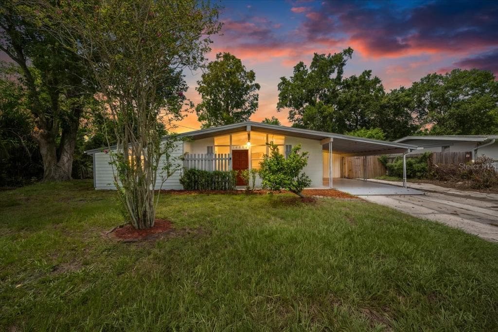 14804 N BOULEVARD TAMPA, FL 33613