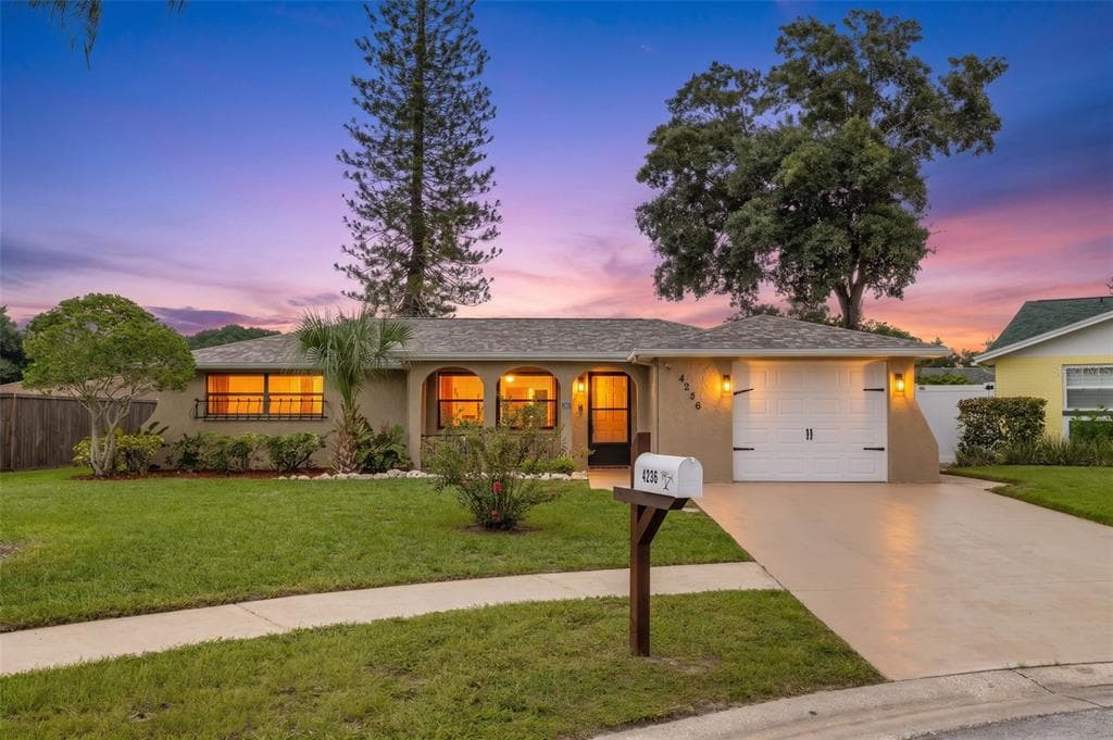 4236 ABACO COURT NEW PORT RICHEY, FL 34653