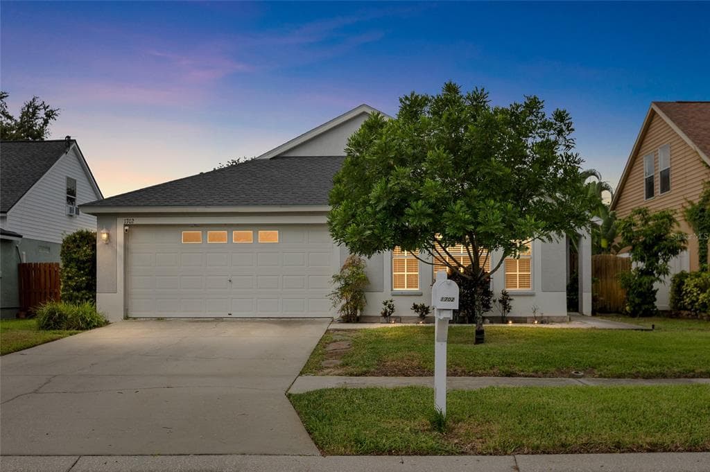 1702 MEADOW OAK LANE