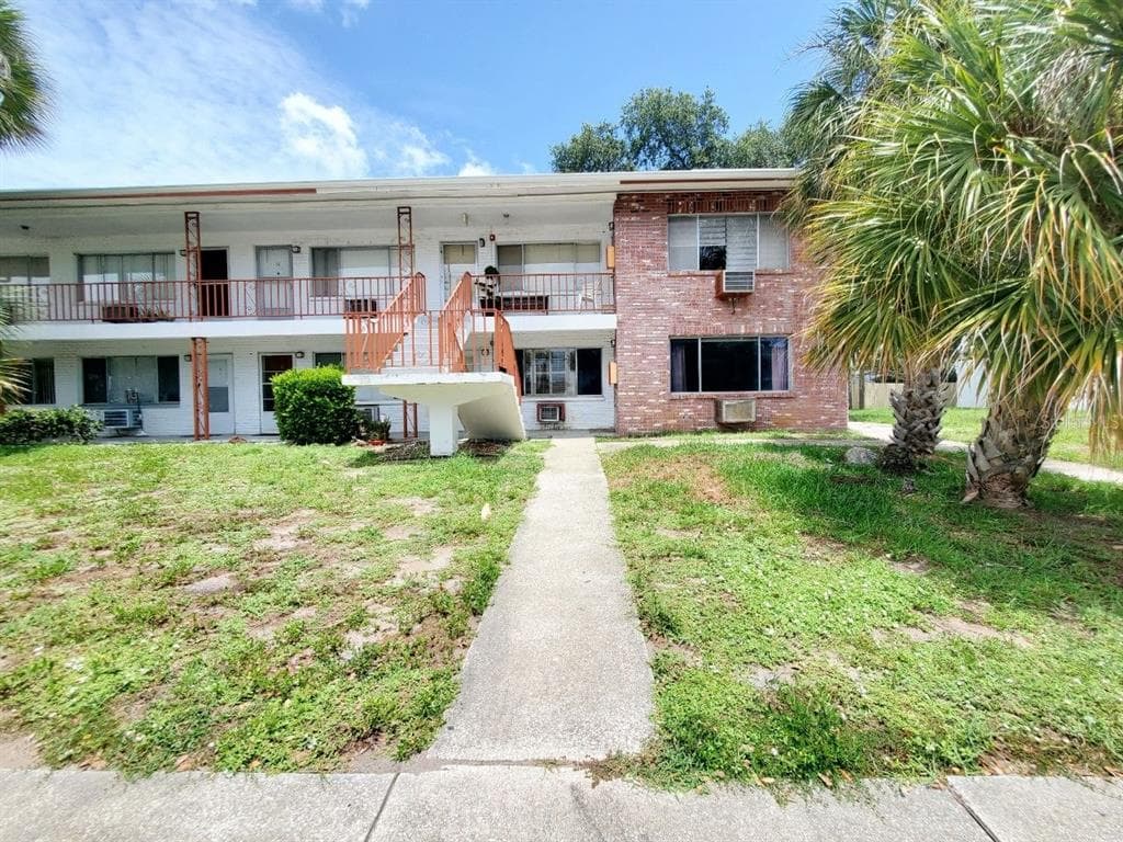 2344 SHELLEY STREET UNIT 8 CLEARWATER, FL 33765